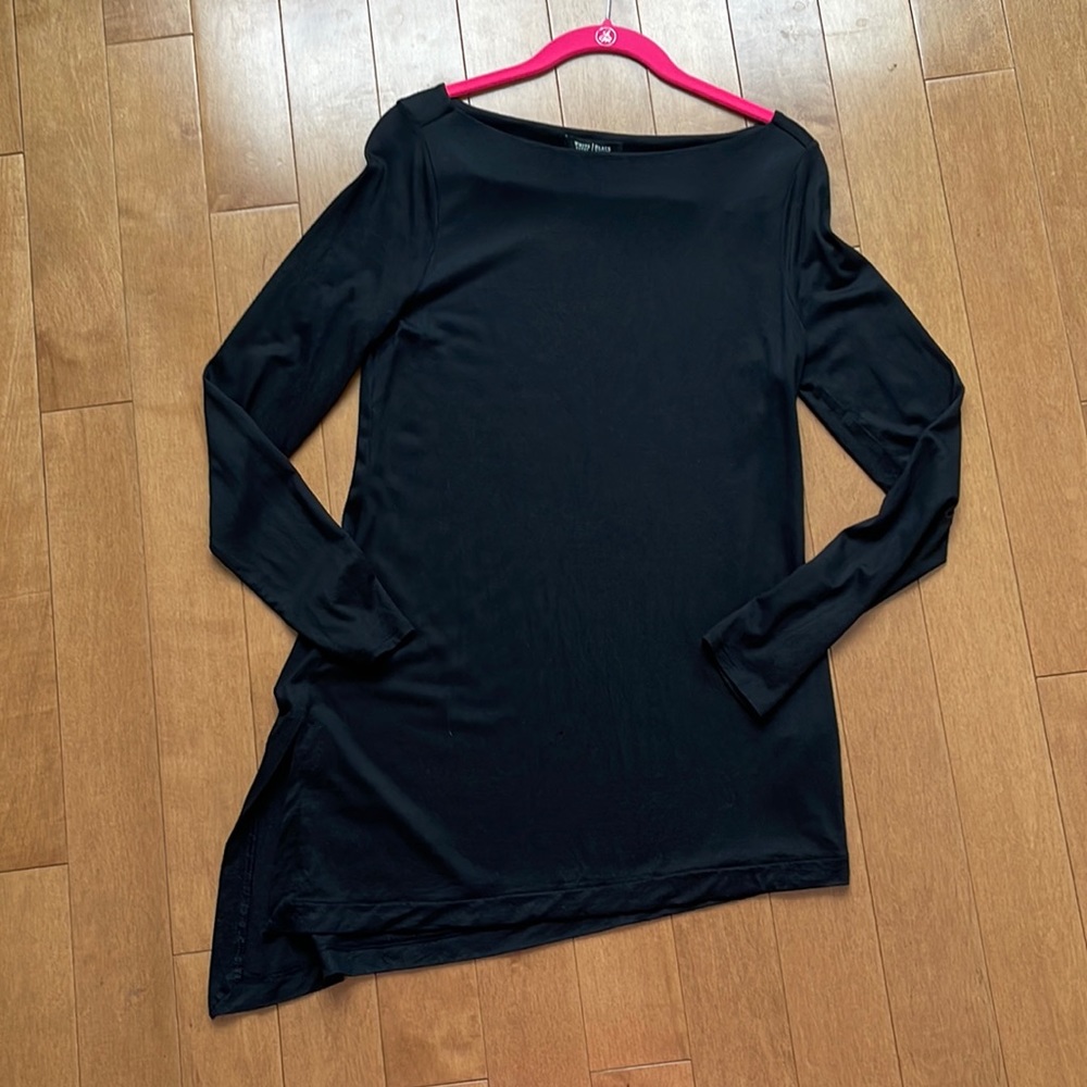NWOT White House Black Market Asymmetrical Tunic Top in Medium